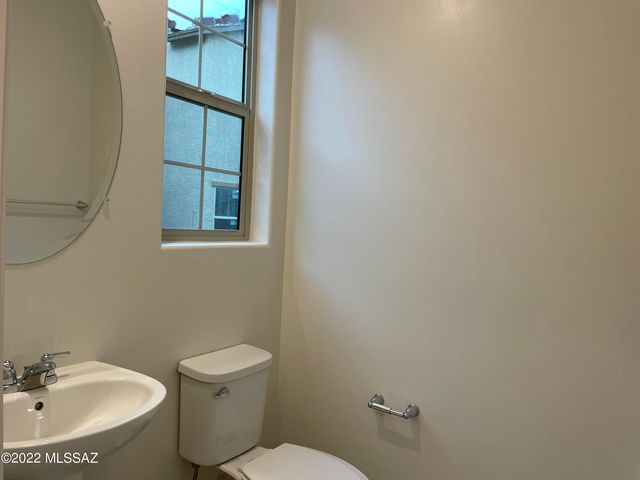 1123 E Descent Street, Tucson, AZ 85719