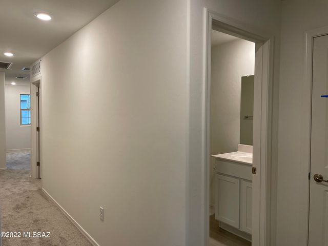 1123 E Descent Street, Tucson, AZ 85719