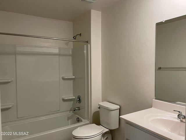 1123 E Descent Street, Tucson, AZ 85719