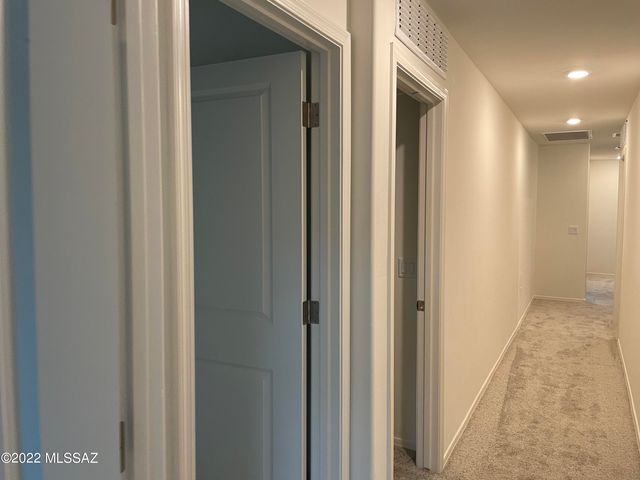 1123 E Descent Street, Tucson, AZ 85719