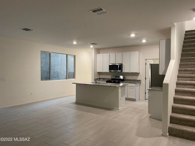 1123 E Descent Street, Tucson, AZ 85719