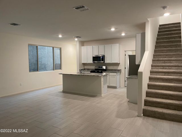 1123 E Descent Street, Tucson, AZ 85719