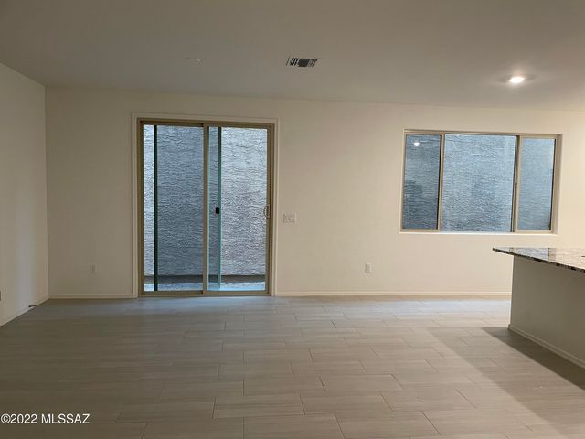 1123 E Descent Street, Tucson, AZ 85719