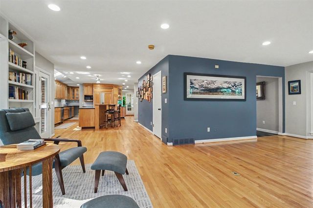 432 Riverview Drive, Ann Arbor, MI 48104