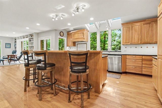 432 Riverview Drive, Ann Arbor, MI 48104
