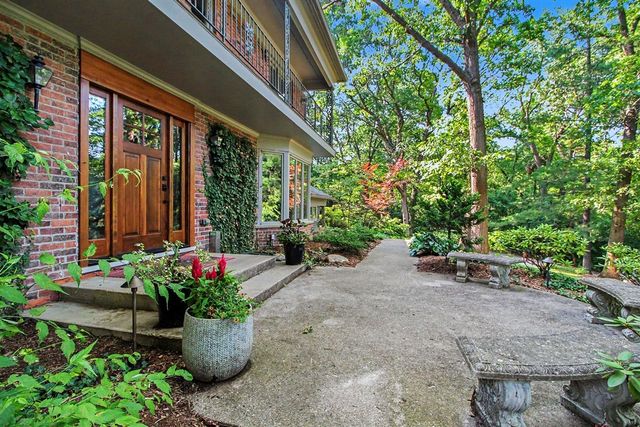 432 Riverview Drive, Ann Arbor, MI 48104