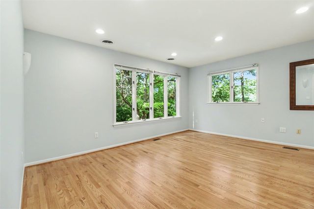 432 Riverview Drive, Ann Arbor, MI 48104