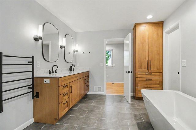 432 Riverview Drive, Ann Arbor, MI 48104