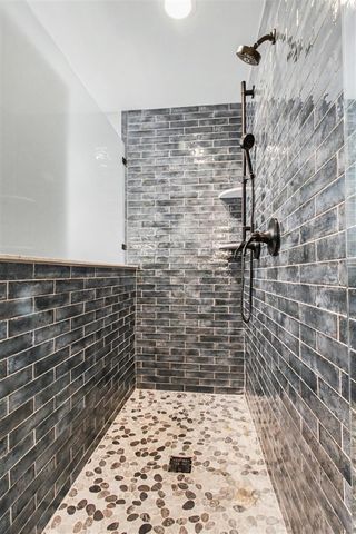 432 Riverview Drive, Ann Arbor, MI 48104