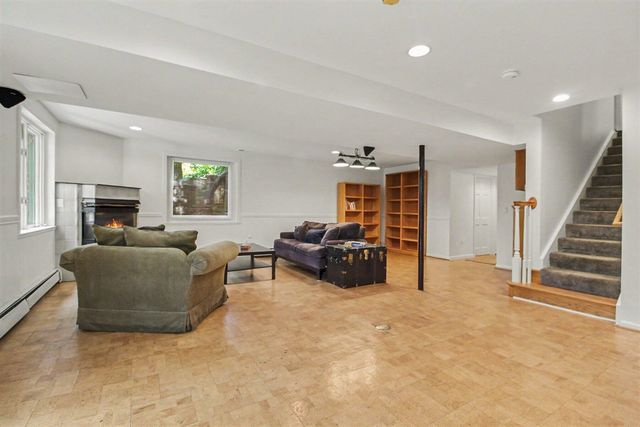 432 Riverview Drive, Ann Arbor, MI 48104