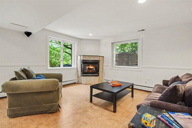 432 Riverview Drive, Ann Arbor, MI 48104
