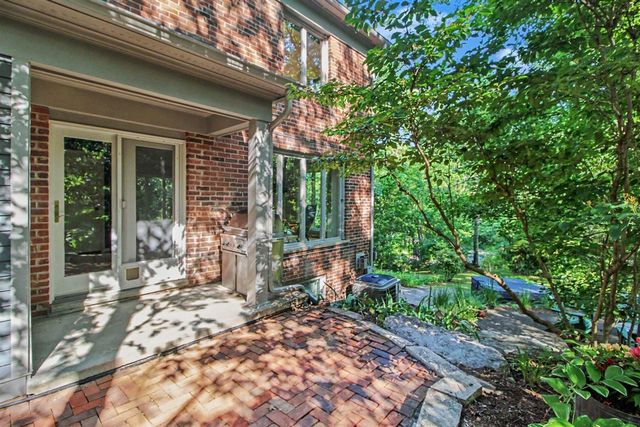 432 Riverview Drive, Ann Arbor, MI 48104
