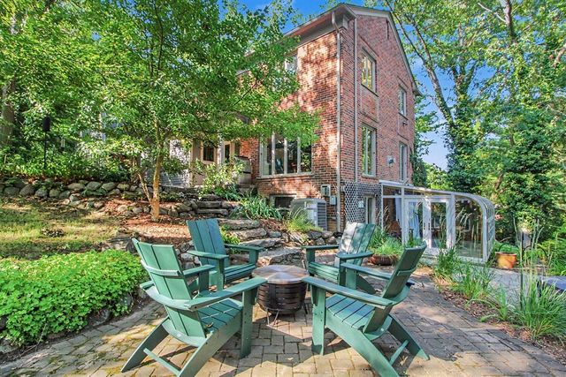 432 Riverview Drive, Ann Arbor, MI 48104