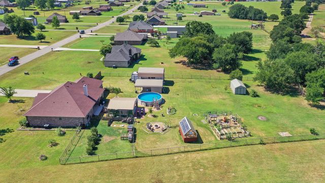 169 Savannah Drive, Brock, TX 76087