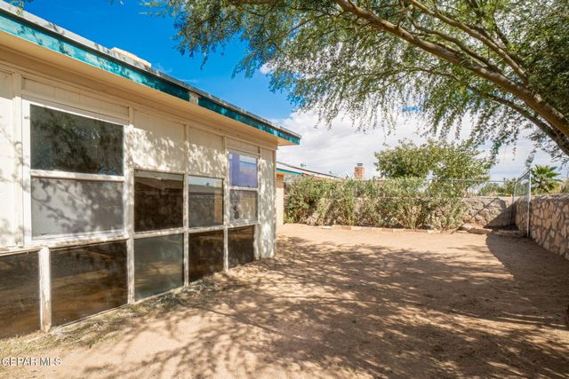 10712 Gay Brewer Drive, El Paso, TX 79935