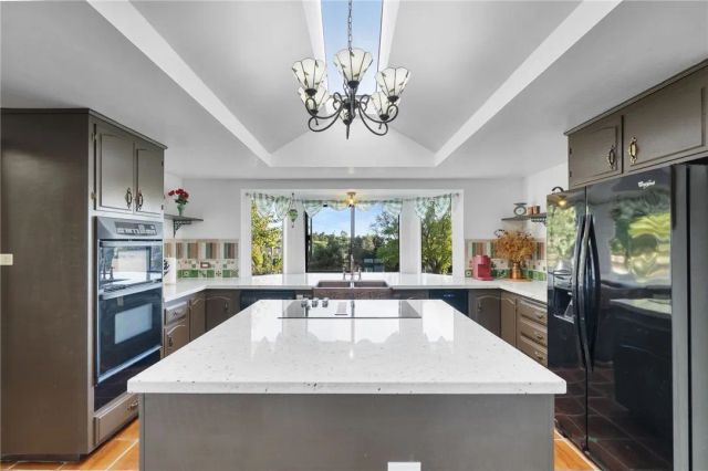 1650 Winterwarm Drive, Fallbrook, CA 92028