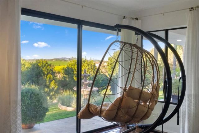 1650 Winterwarm Drive, Fallbrook, CA 92028