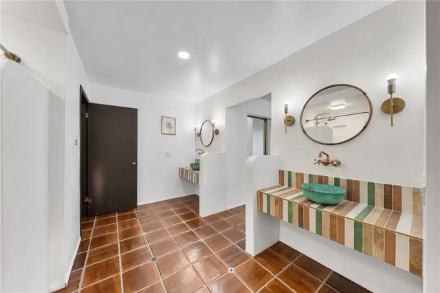 1650 Winterwarm Drive, Fallbrook, CA 92028