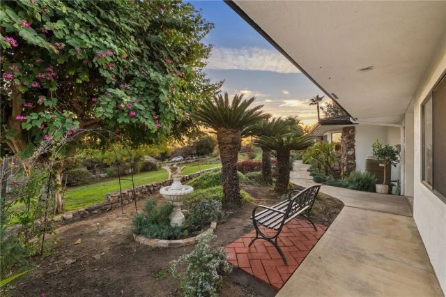 1650 Winterwarm Drive, Fallbrook, CA 92028