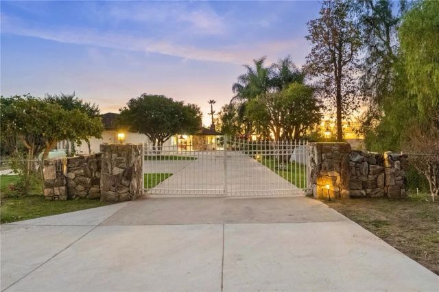 1650 Winterwarm Drive, Fallbrook, CA 92028