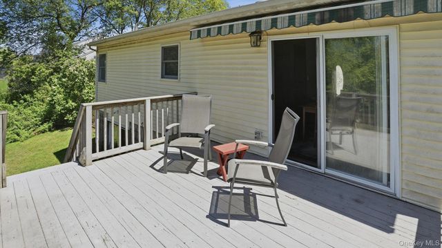 63 Crystal Drive, Aquebogue, NY 11931