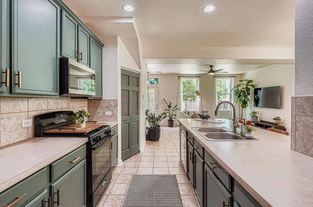 229 Ferrule DR, Kyle, TX 78640