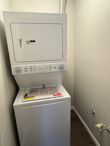 39409 Dequindre Road, Troy, MI 48085