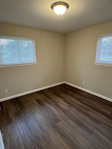 39409 Dequindre Road, Troy, MI 48085