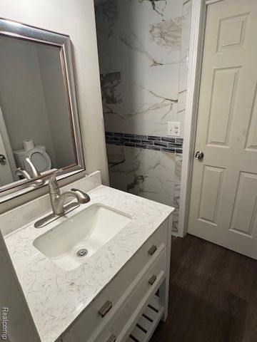 39409 Dequindre Road, Troy, MI 48085