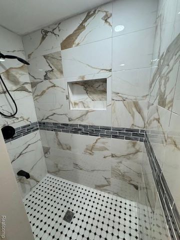 39409 Dequindre Road, Troy, MI 48085