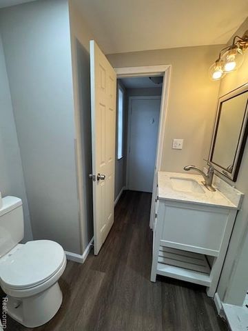 39409 Dequindre Road, Troy, MI 48085