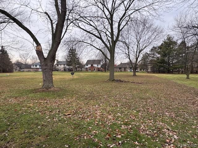 39409 Dequindre Road, Troy, MI 48085