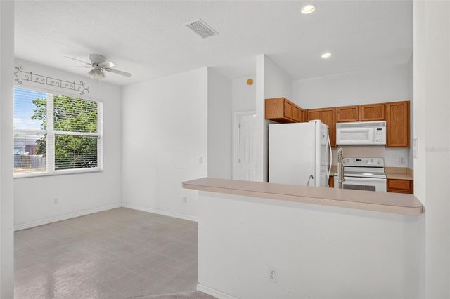 2428 WALNUT HEIGHTS ROAD, Apopka, FL 32703