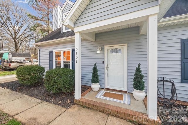 6104 Sunbridge Court, Charlotte, NC 28269