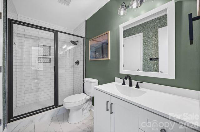 6104 Sunbridge Court, Charlotte, NC 28269