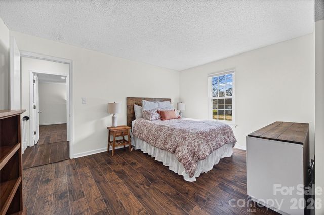 6104 Sunbridge Court, Charlotte, NC 28269