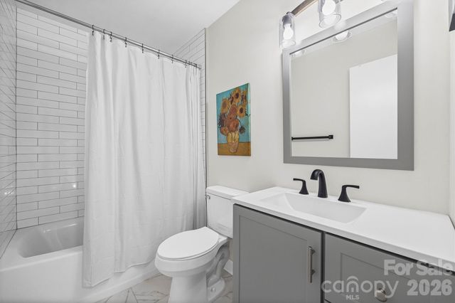 6104 Sunbridge Court, Charlotte, NC 28269