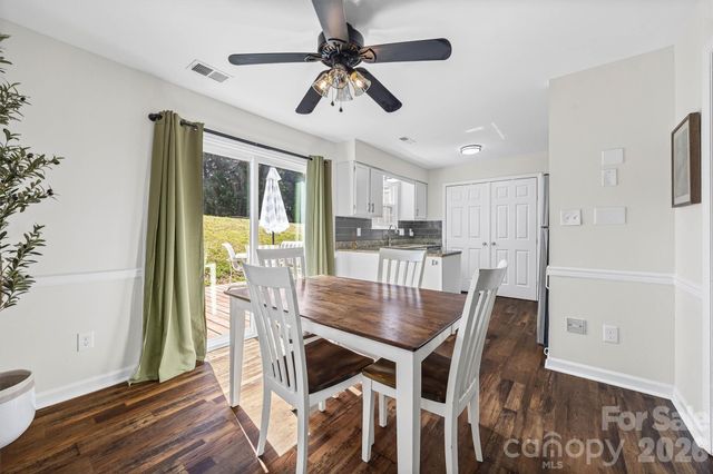 6104 Sunbridge Court, Charlotte, NC 28269