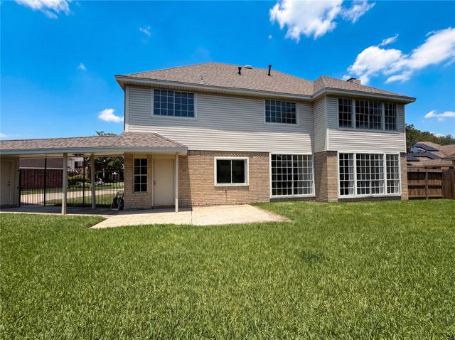 2124 Wimbleton Court, Pearland, TX 77581