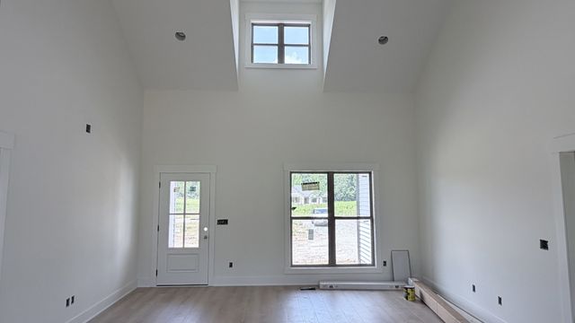 1301 Vickie Ln, Portland, TN 37148