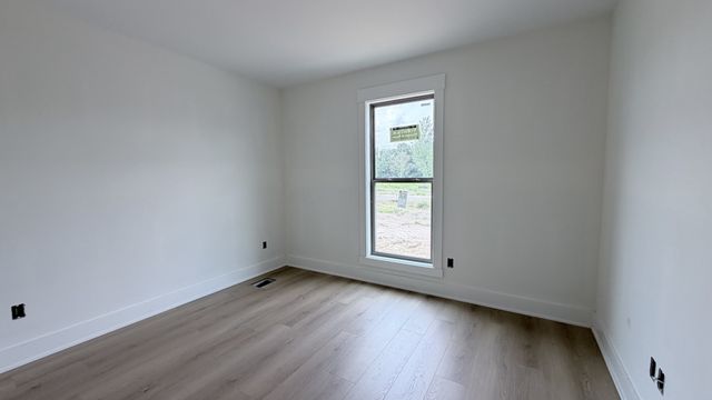 1301 Vickie Ln, Portland, TN 37148