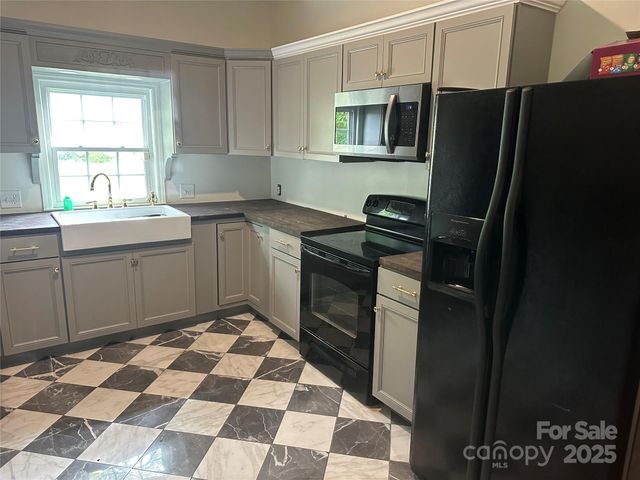 215 S Matson Street, Kershaw, SC 29067