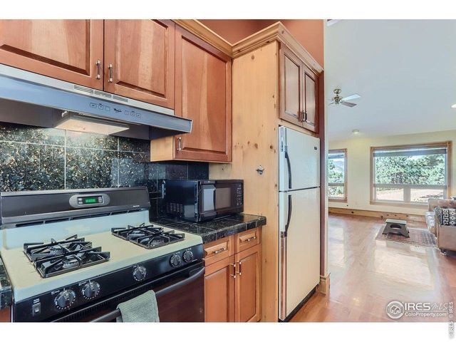 2450 Eagle Ridge Rd, Lyons, CO 80540