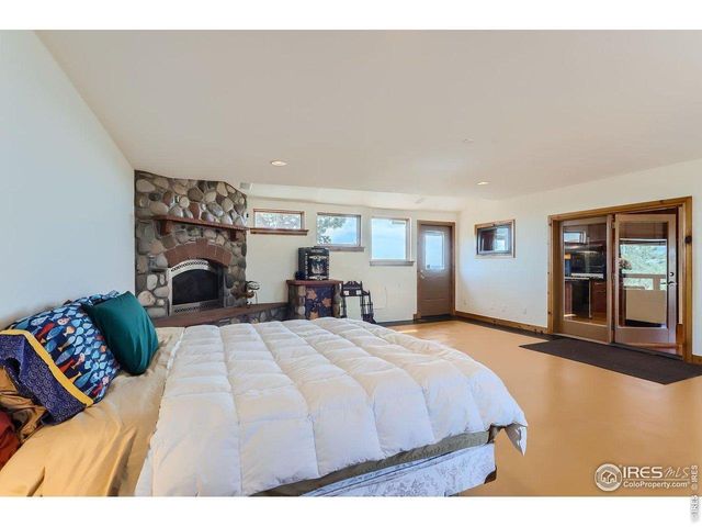 2450 Eagle Ridge Rd, Lyons, CO 80540