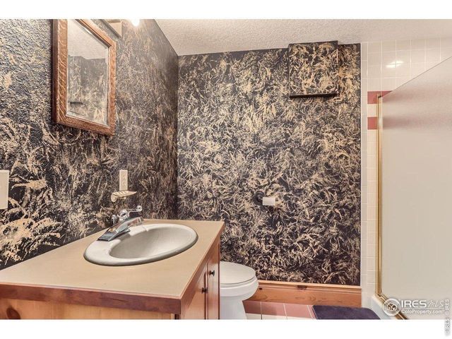 2450 Eagle Ridge Rd, Lyons, CO 80540