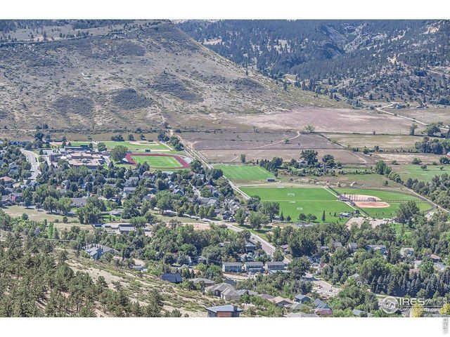 2450 Eagle Ridge Rd, Lyons, CO 80540