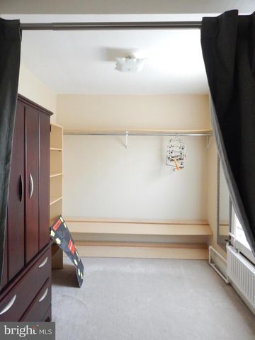 111 HUFF AVE, Trenton, NJ 08618