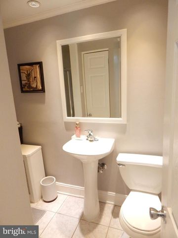 111 HUFF AVE, Trenton, NJ 08618