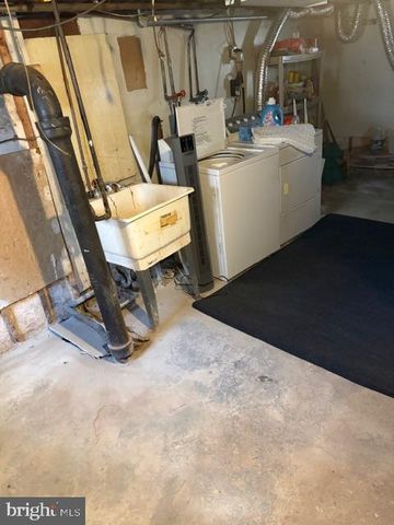 111 HUFF AVE, Trenton, NJ 08618