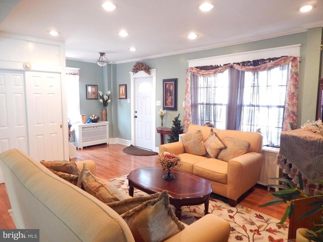 111 HUFF AVE, Trenton, NJ 08618